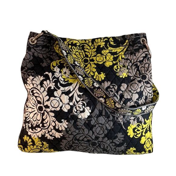 Vera Bradley tote in Baroque Pattern  Preowned - Picture 1 of 8